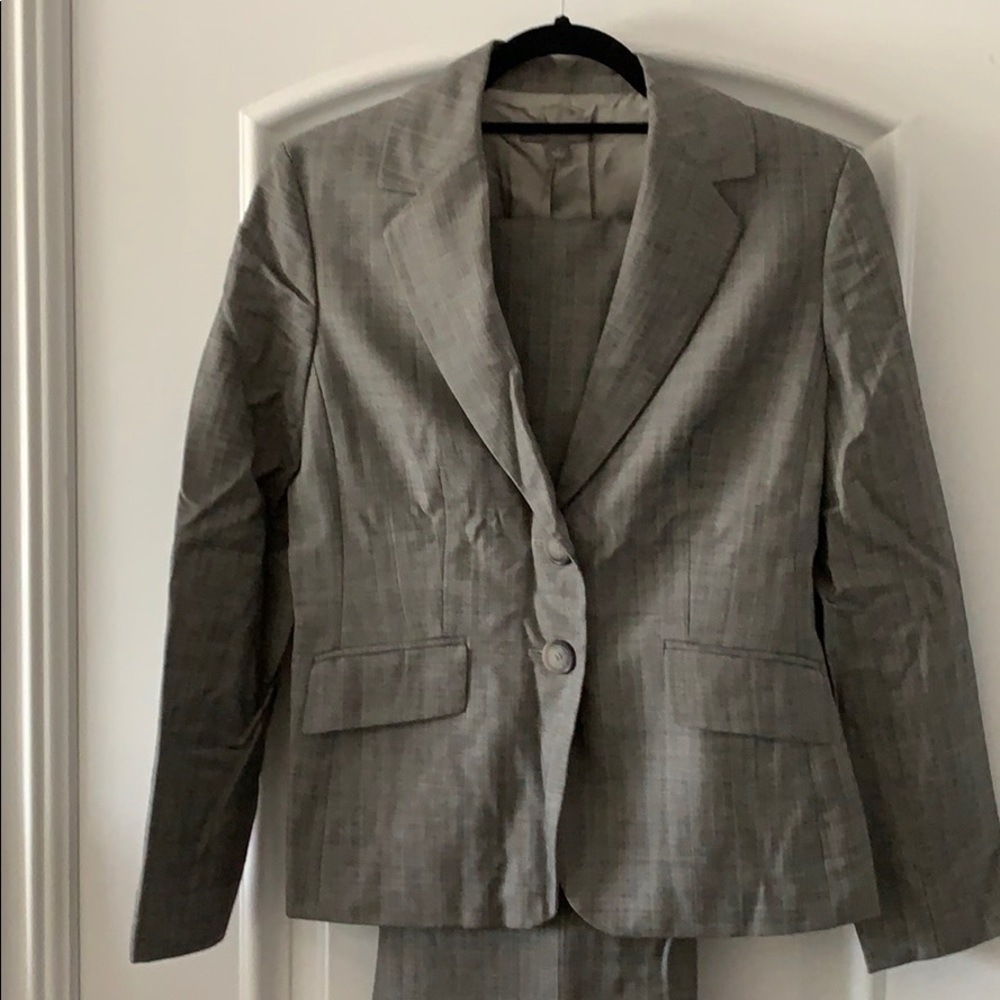 Ann Taylor Houndstooth Grey Suit Jacket